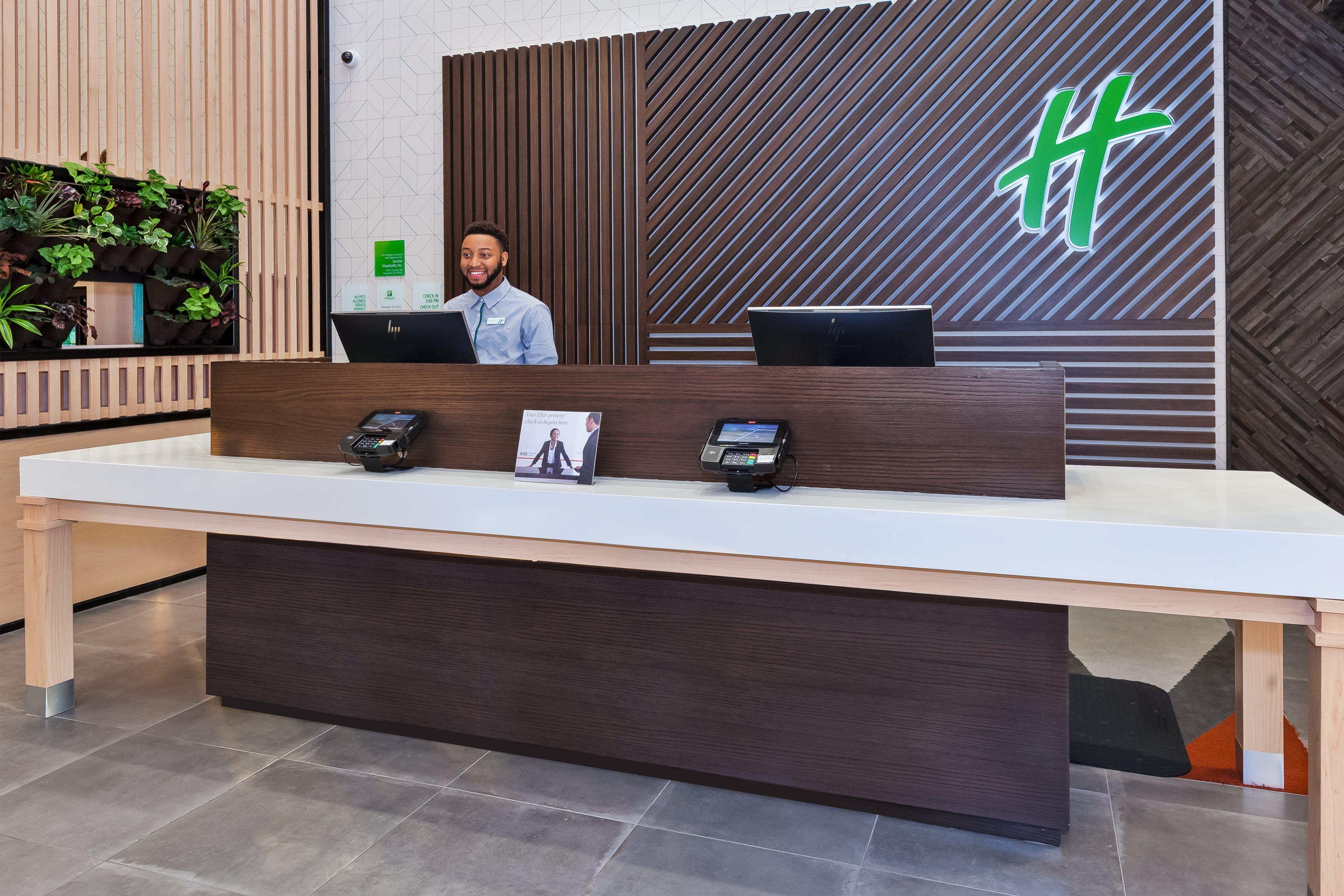 Holiday Inn & Suites - Toledo Southwest - Perrysburg By Ihg Екстериор снимка