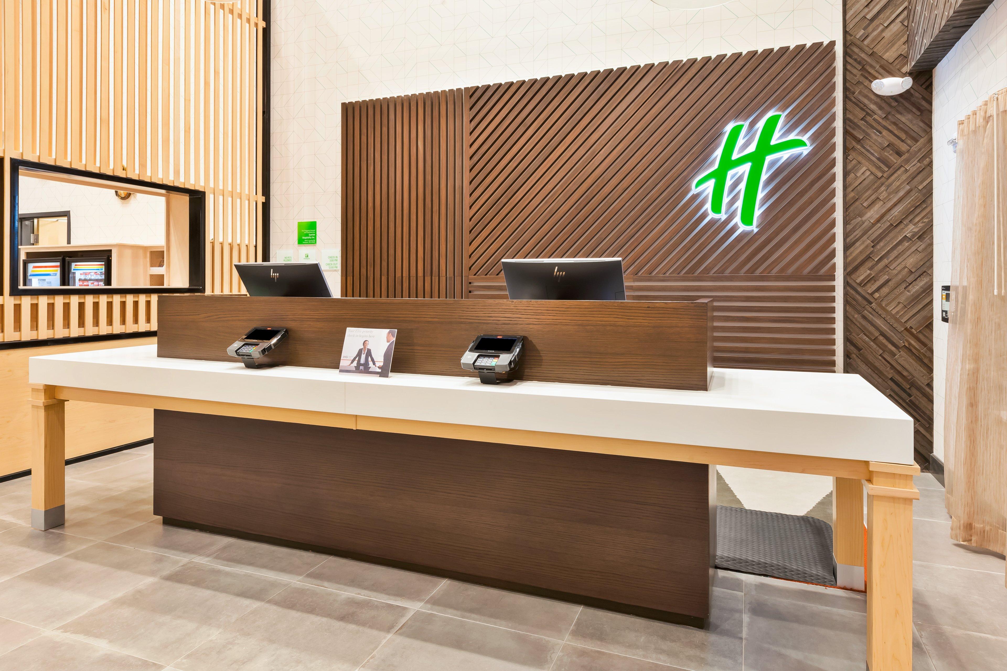 Holiday Inn & Suites - Toledo Southwest - Perrysburg By Ihg Екстериор снимка